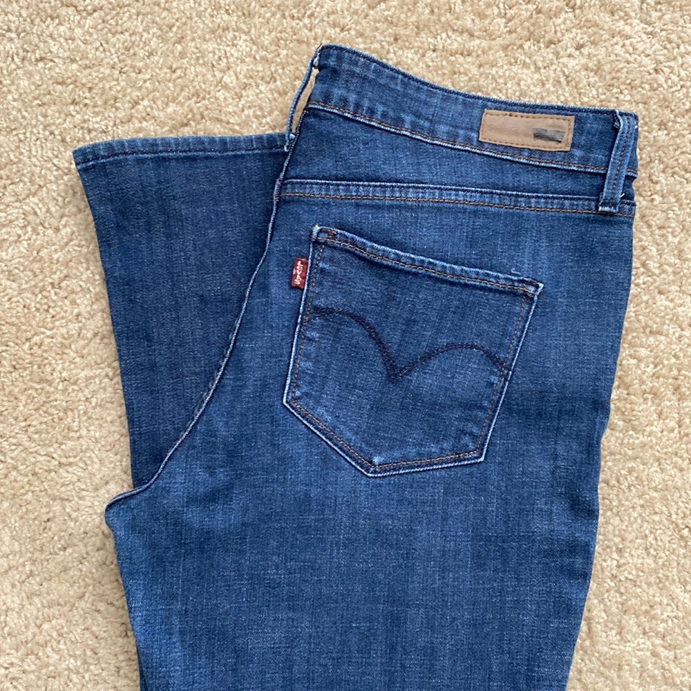 Levi’s Bold Curve Classic Rise Boot size 31 blue jeans